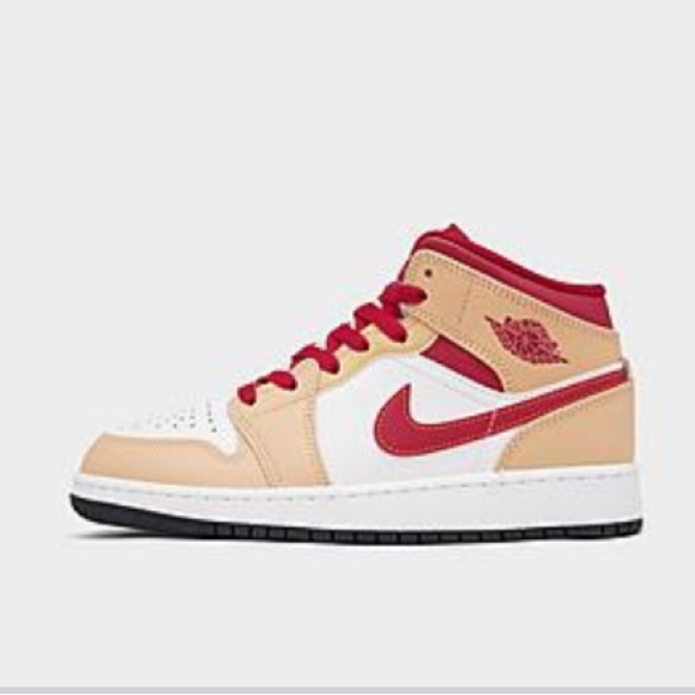 🔥Nike Jordan Mid